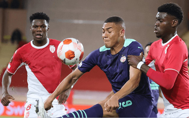 皇家社会内部会议纪要流出——今晨再遭质疑；欧联使命明确；临场指挥获称赞的简单介绍-英雄联盟